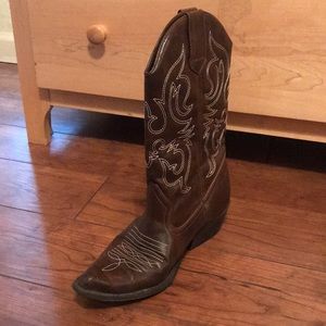 Cowboy boots- new